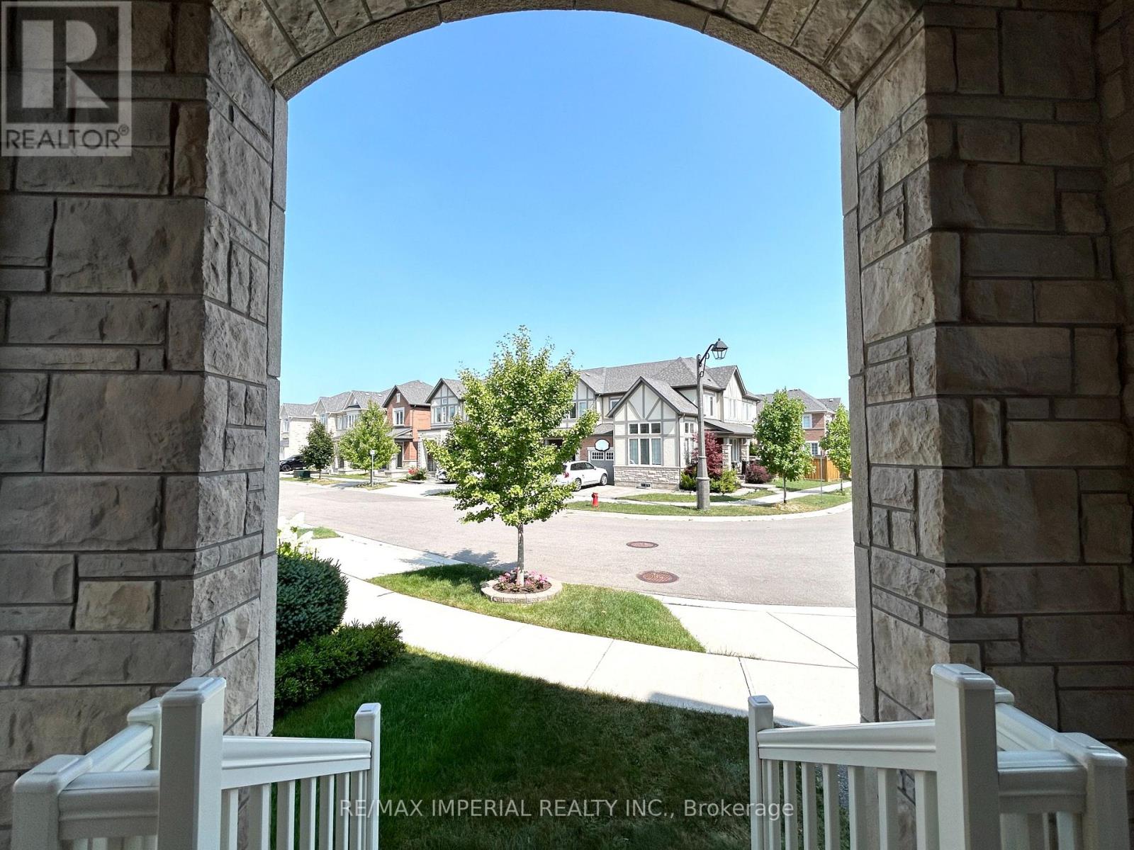 131 Beaveridge Avenue, Oakville, Ontario  L6H 7C4 - Photo 31 - W12719456