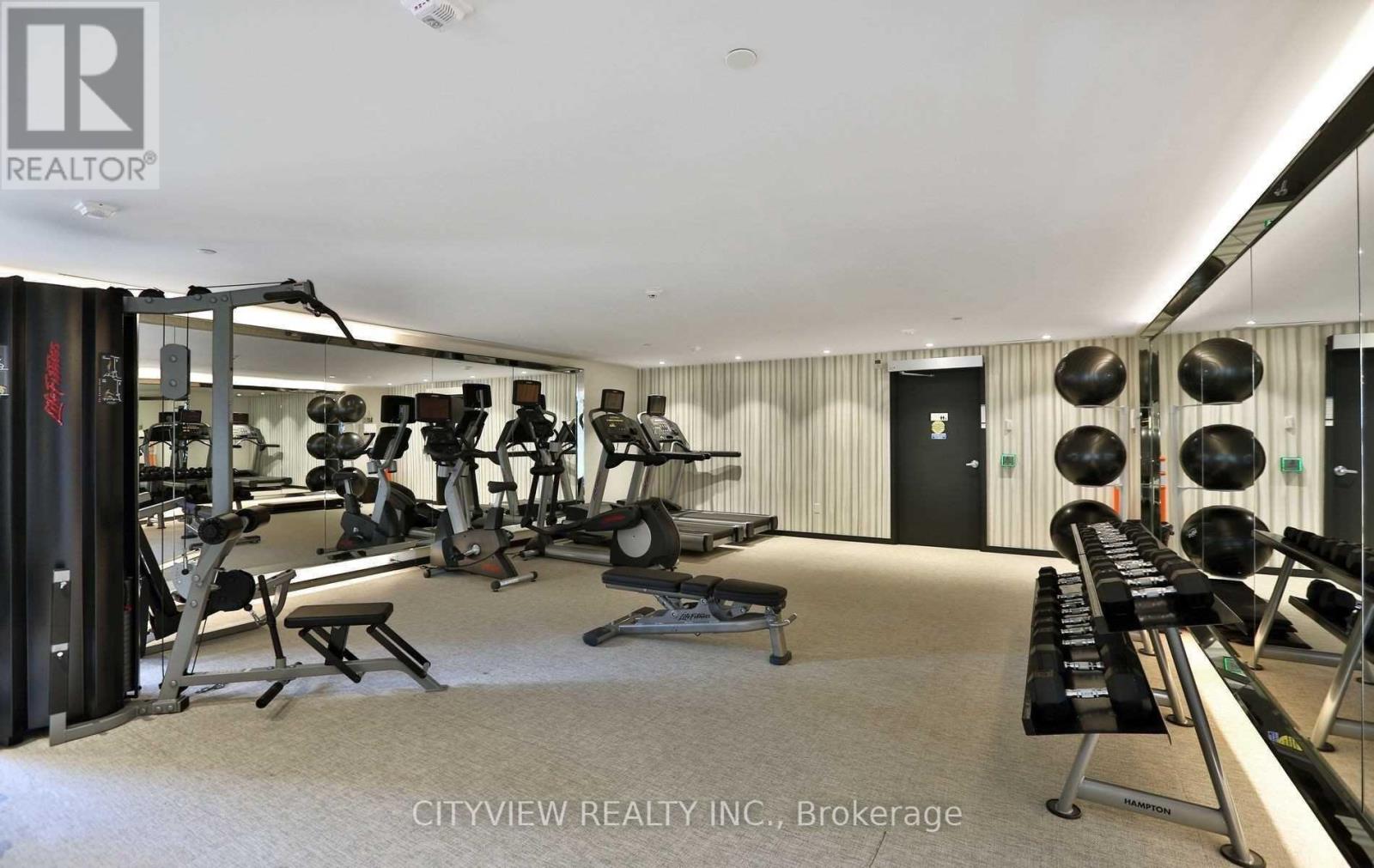 101 - 150 Sabina Drive, Oakville, Ontario  L6H 7C3 - Photo 12 - W12719464