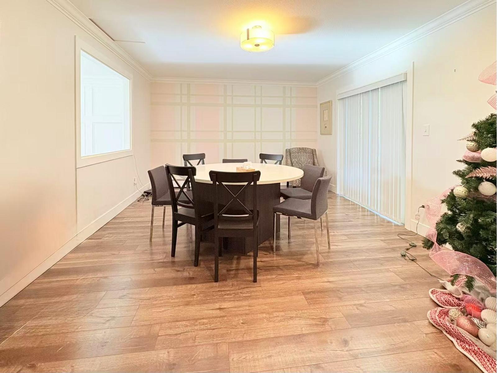 15555 38a Avenue, Surrey, British Columbia  V3Z 0G7 - Photo 11 - R3080396