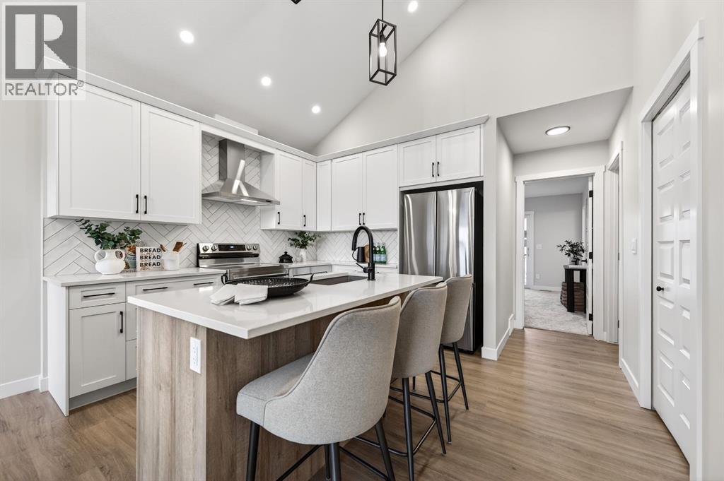 2242 Bayview Drive Sw, Airdrie, Alberta  T4B 5N4 - Photo 13 - A2279707