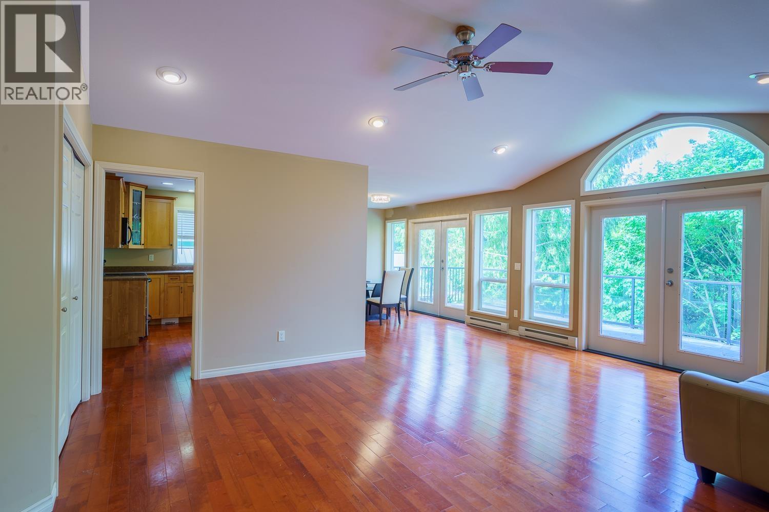 5886 Sandy Hook Road, Sechelt, British Columbia  V7Z 0P4 - Photo 6 - R3082187