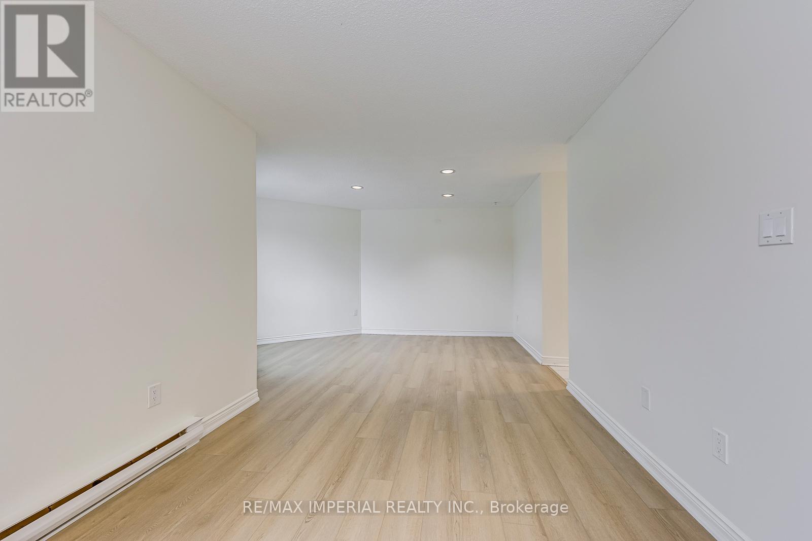 24 - 2035 South Millway Drive, Mississauga, Ontario  L5L 1R7 - Photo 14 - W12719476