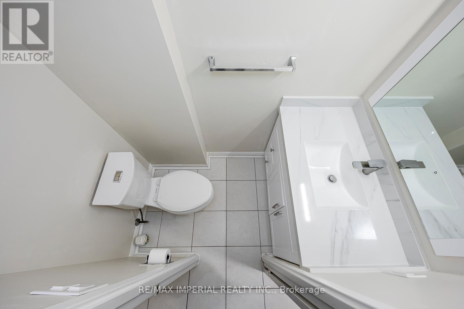 24 - 2035 South Millway Drive, Mississauga, Ontario  L5L 1R7 - Photo 19 - W12719476