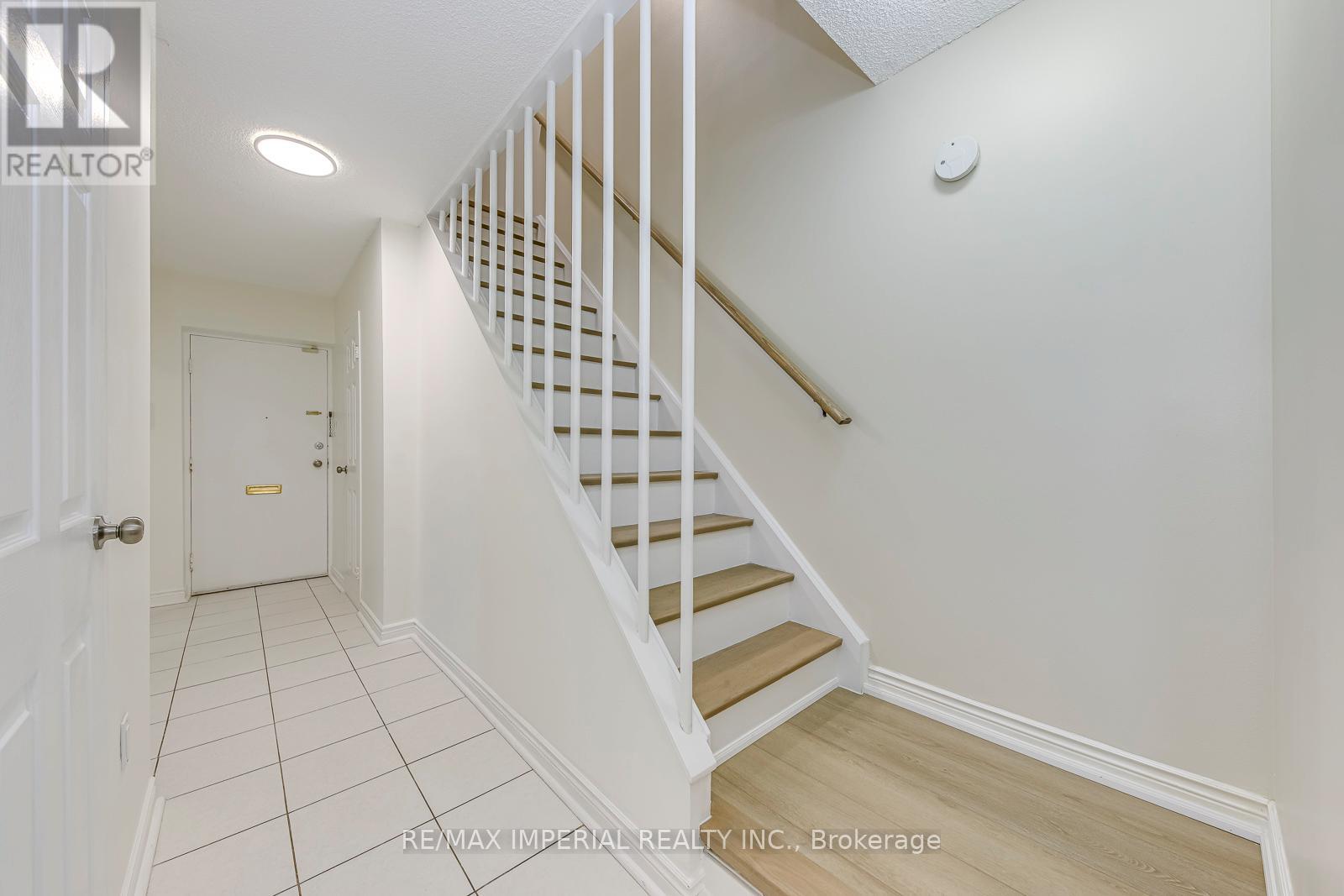 24 - 2035 South Millway Drive, Mississauga, Ontario  L5L 1R7 - Photo 20 - W12719476