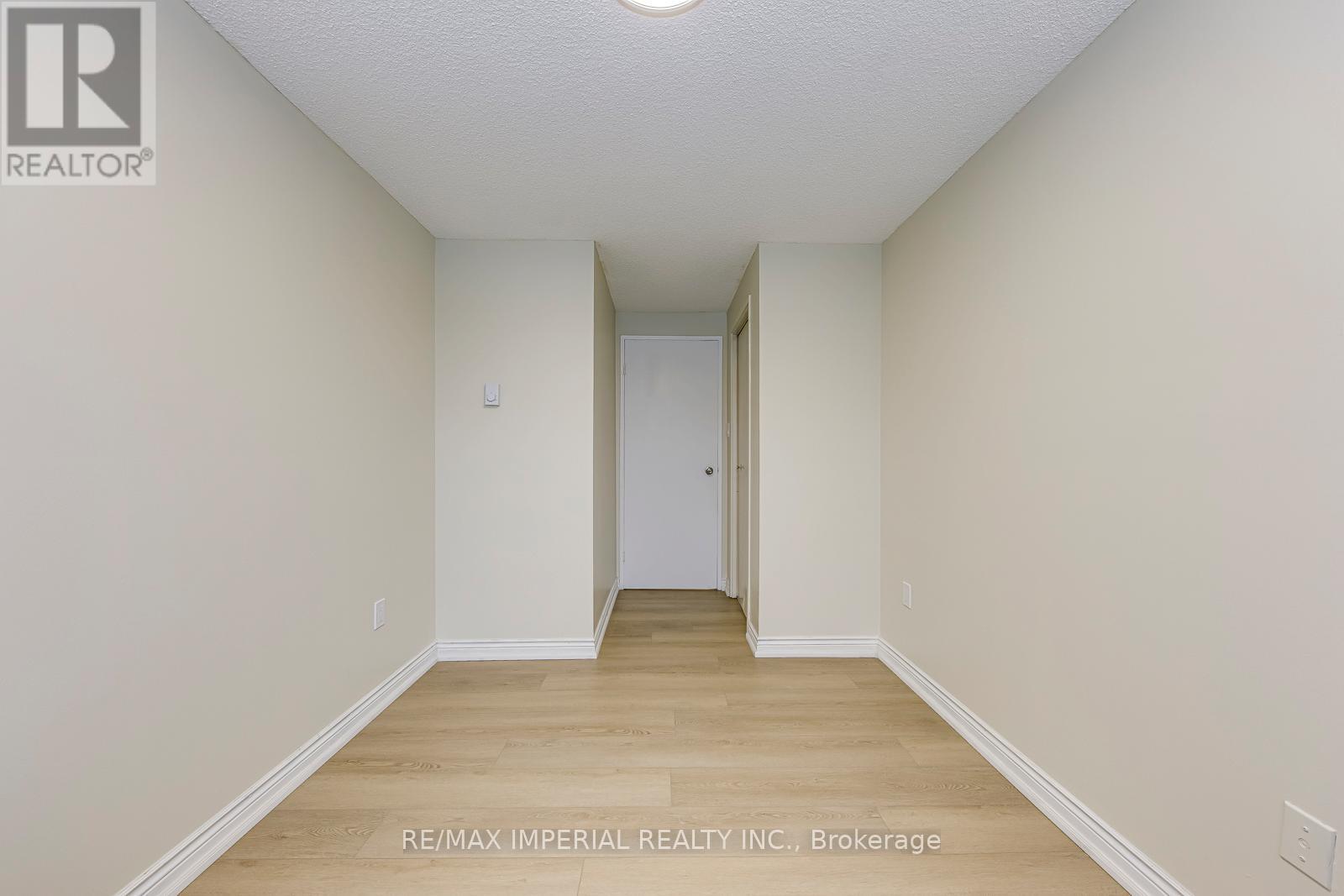 24 - 2035 South Millway Drive, Mississauga, Ontario  L5L 1R7 - Photo 29 - W12719476