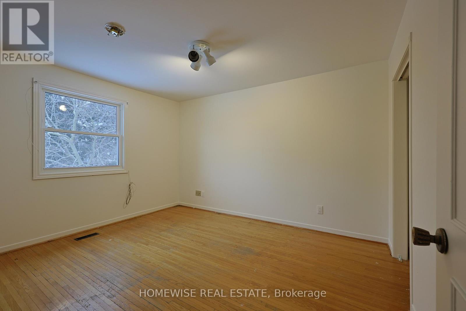 22 Cobblestone Drive, Markham, Ontario  L3T 4E4 - Photo 15 - N12718648