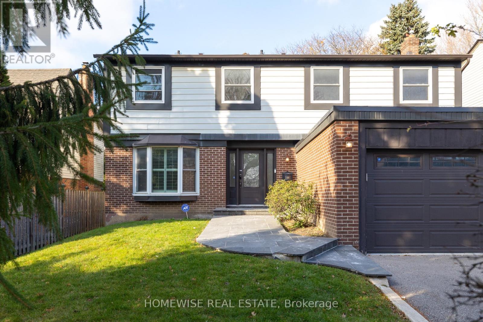 22 Cobblestone Drive, Markham, Ontario  L3T 4E4 - Photo 2 - N12718648