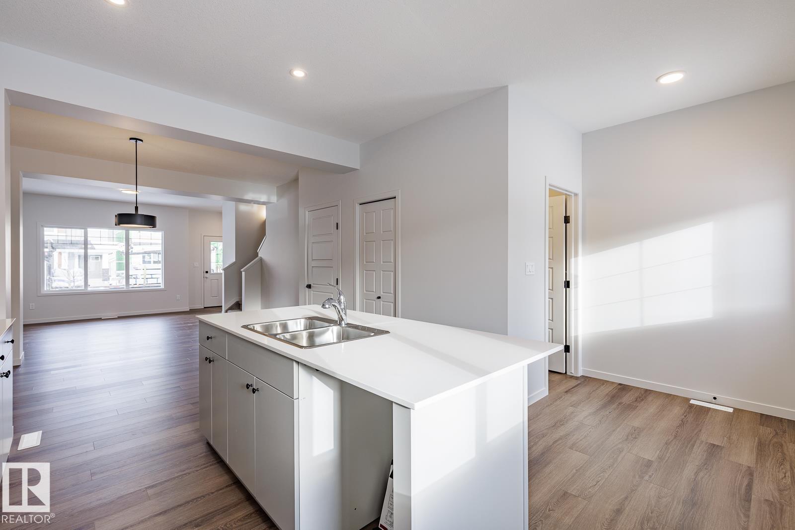 6237 175a Av Nw, Edmonton, Alberta  T5Y 4H3 - Photo 18 - E4470709