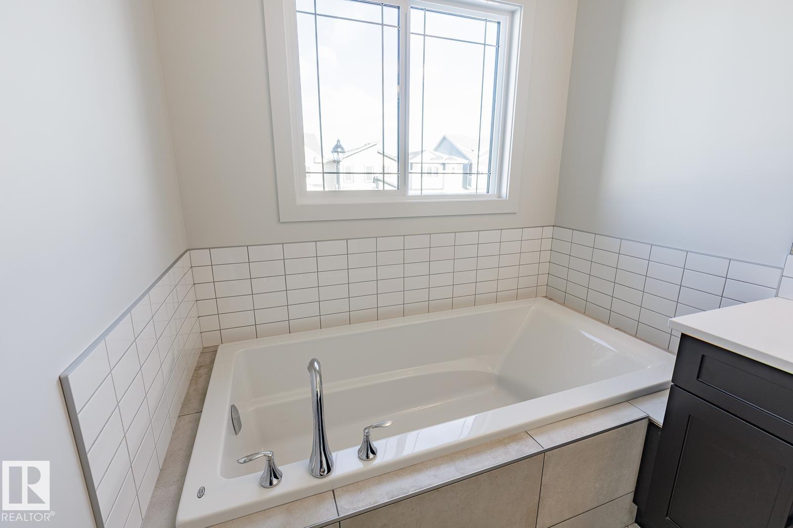 3719 42 Av, Beaumont, Alberta  T4X 3B3 - Photo 54 - E4469105