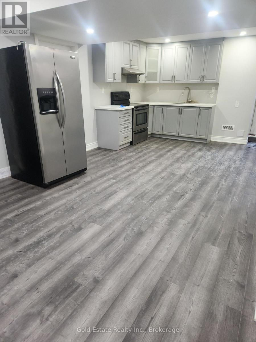 34 Pinestaff Road, Brampton, Ontario  L6P 3Y2 - Photo 3 - W12719488