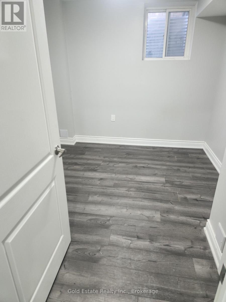 34 Pinestaff Road, Brampton, Ontario  L6P 3Y2 - Photo 7 - W12719488