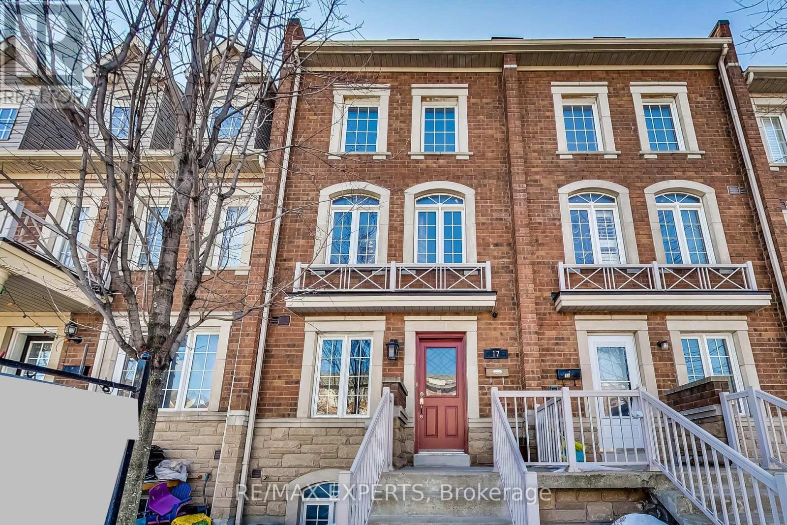 <div class="slider-price">$3,250 Monthly</div><p>17 Judy Sgro Avenue, Toronto, Ontario</p>