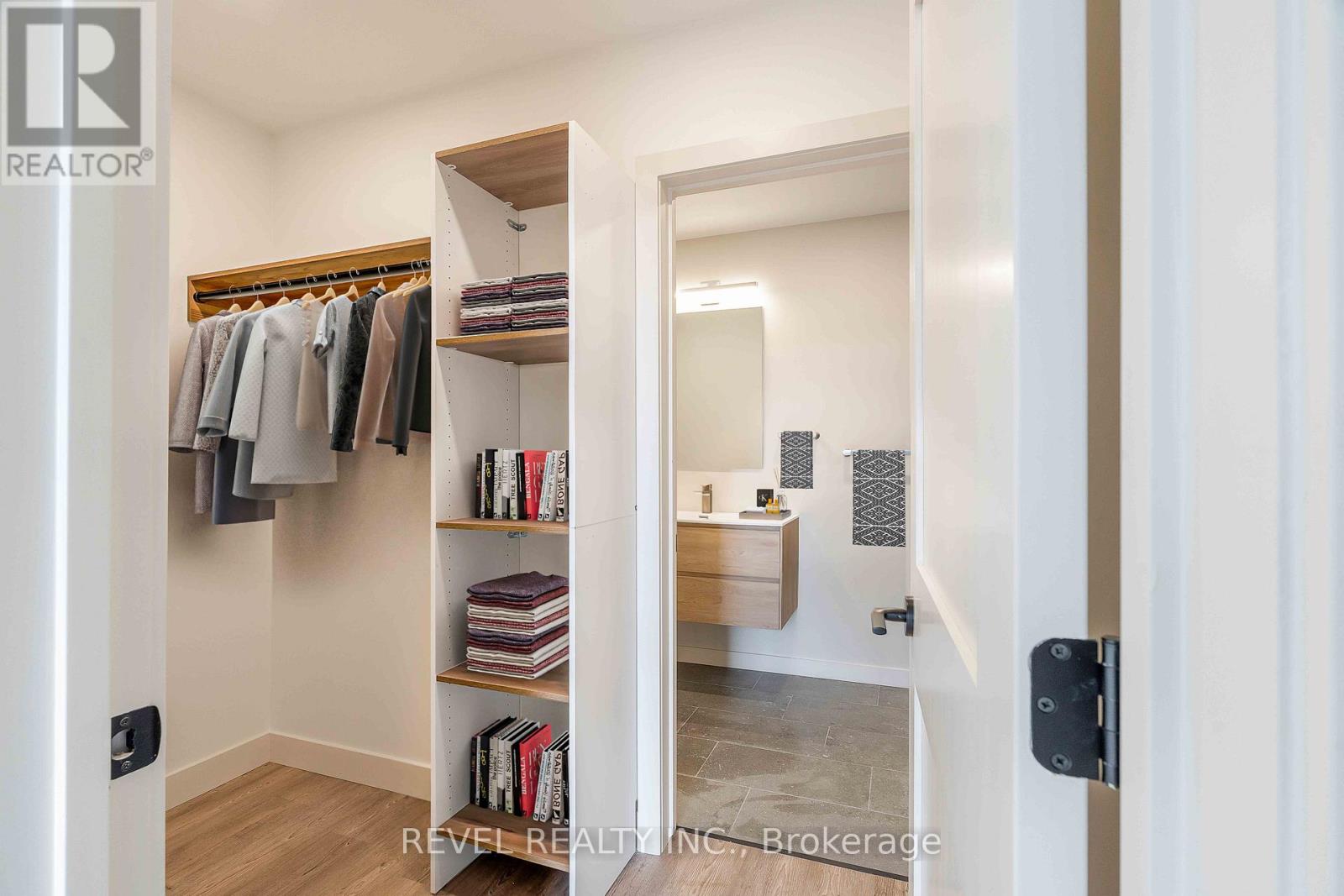 404 - 4390 Hillview Drive, Lincoln, Ontario  L0R 1B8 - Photo 5 - X12719512