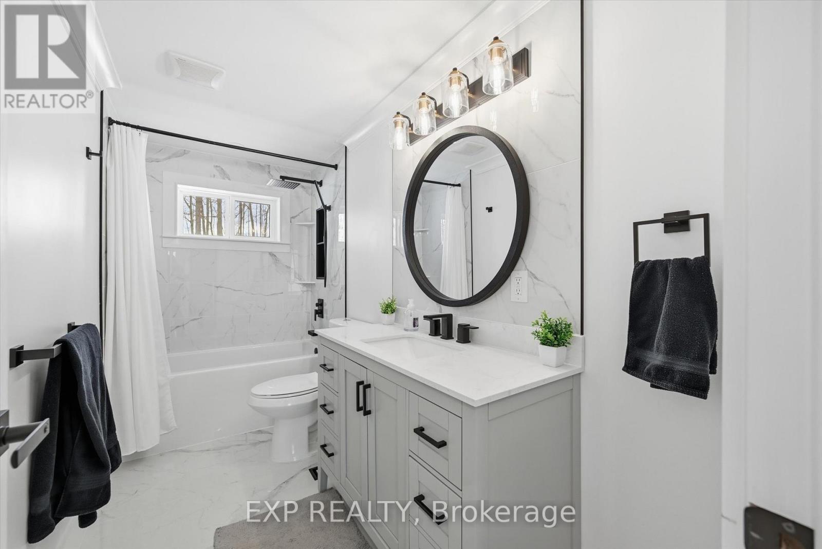 220 5th Line, Haldimand, Ontario  N3W 2A5 - Photo 14 - X12719514