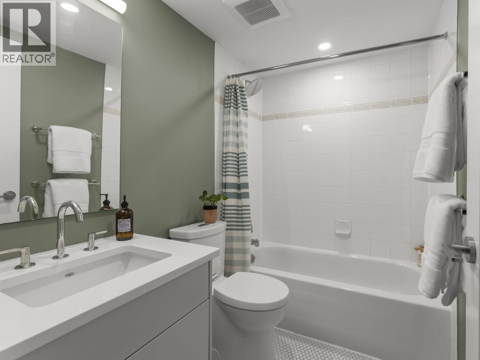 301 418 E Broadway, Vancouver, British Columbia  V5T 1X2 - Photo 16 - R3081693