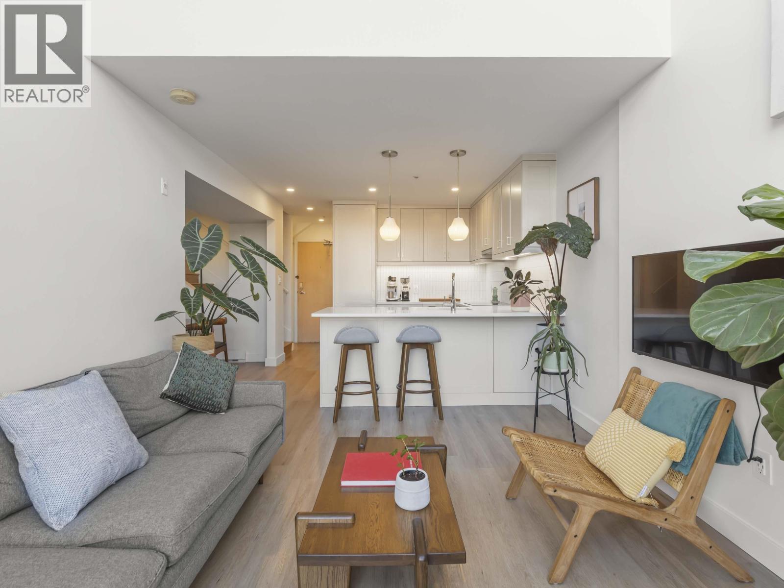 301 418 E Broadway, Vancouver, British Columbia  V5T 1X2 - Photo 4 - R3081693