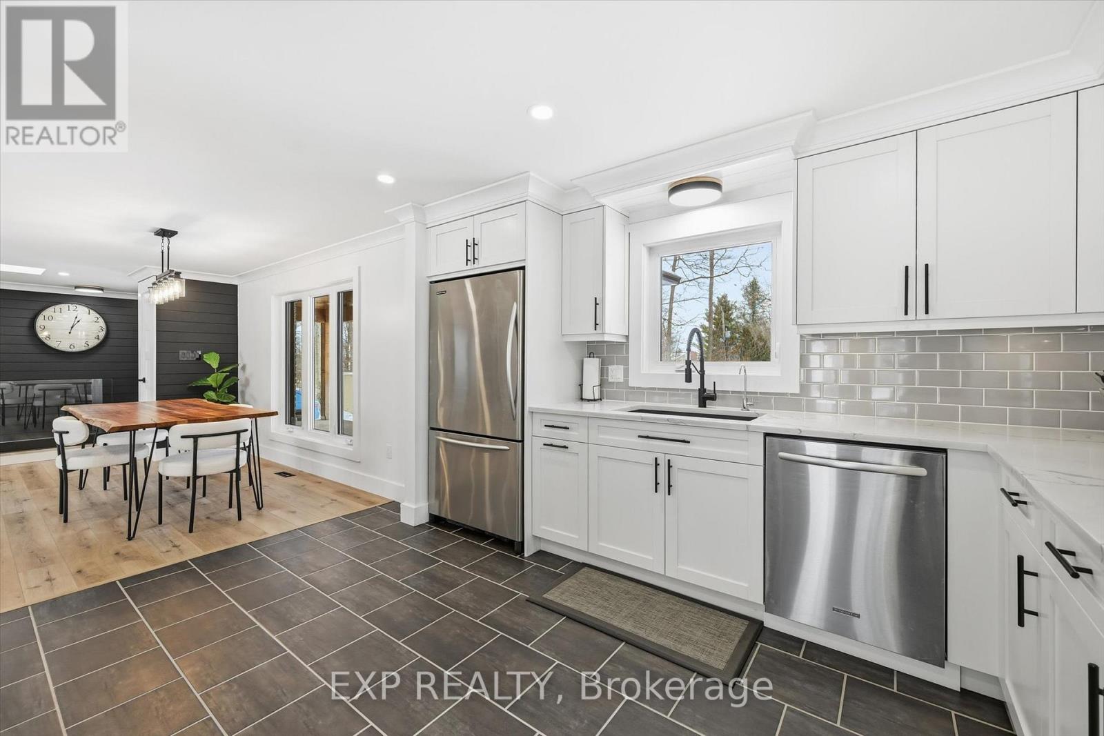 220 5th Line, Haldimand, Ontario  N3W 2A5 - Photo 6 - X12719514