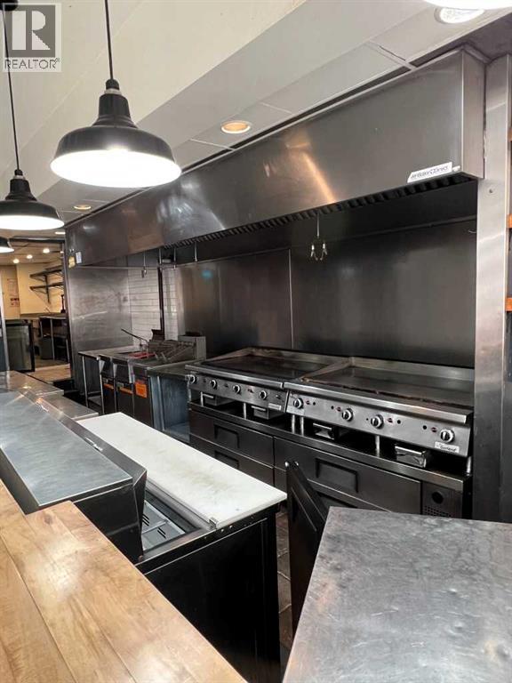 736 17 Avenue Sw, Calgary, Alberta  T2S 0B7 - Photo 4 - A2273857