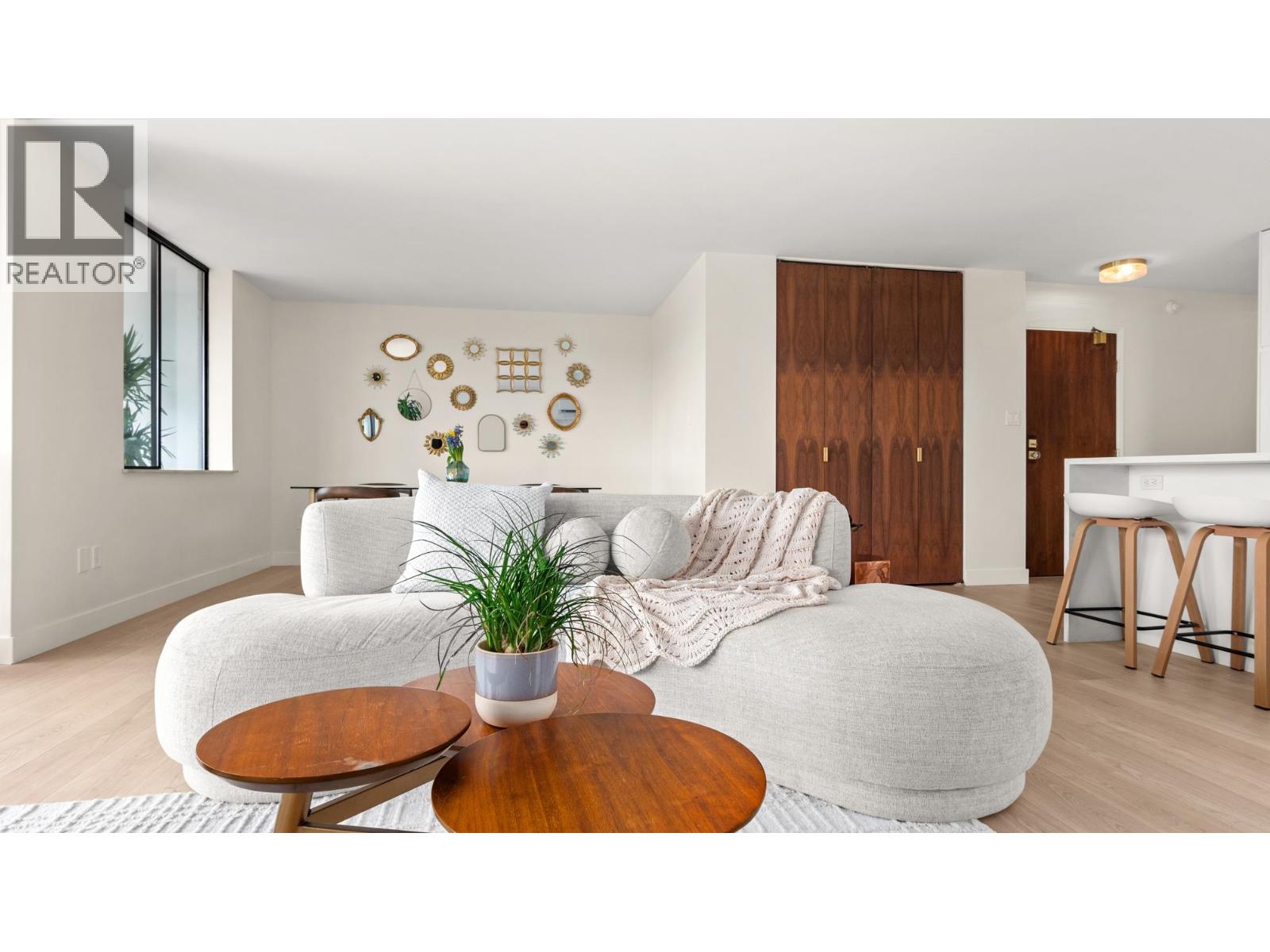 401 475 13th Street, West Vancouver, British Columbia  V7T 2N7 - Photo 4 - R3081961