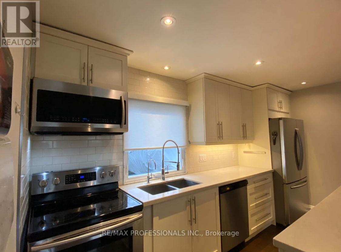 58 Rutledge Road, Mississauga, Ontario  L5M 1H4 - Photo 11 - W12718862