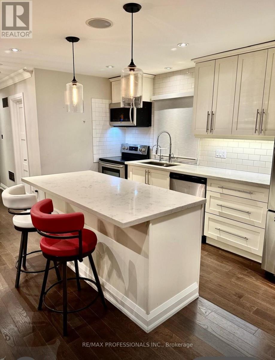 58 Rutledge Road, Mississauga, Ontario  L5M 1H4 - Photo 8 - W12718862