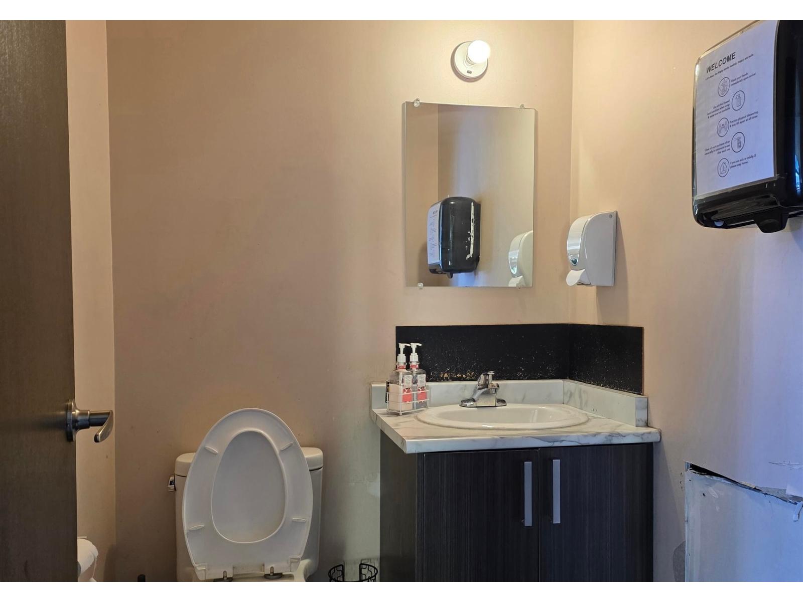 10 13550 77 Avenue, Surrey, British Columbia  V3W 6Y3 - Photo 10 - C8075067