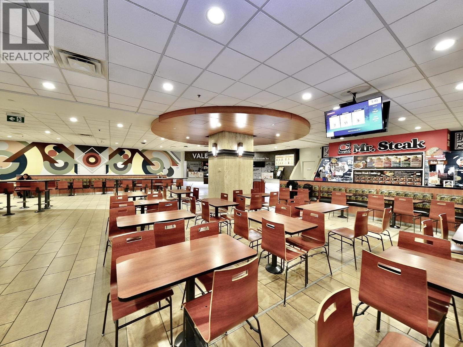 Listing Picture 4 of 17 : 224 1055 W GEORGIA STREET, Vancouver / 溫哥華 - 魯藝地產 Yvonne Lu Group - MLS Medallion Club Member