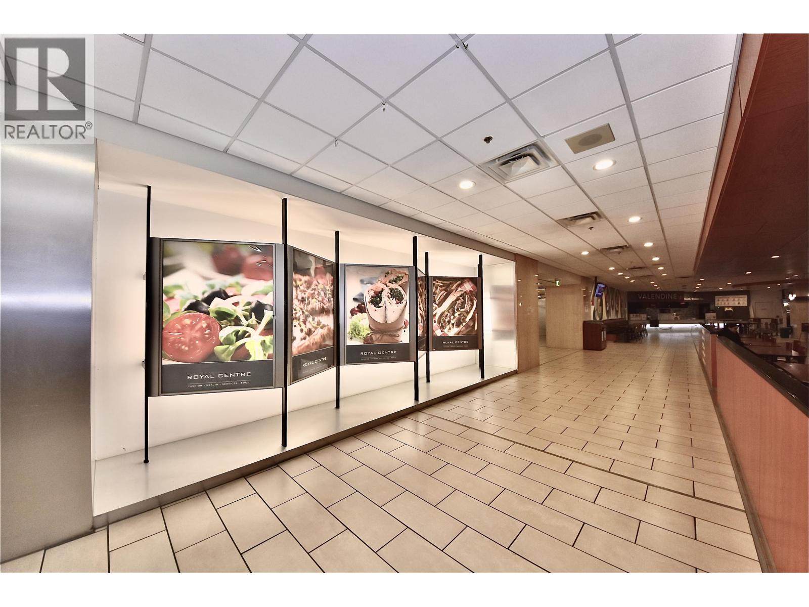 Listing Picture 14 of 17 : 224 1055 W GEORGIA STREET, Vancouver / 溫哥華 - 魯藝地產 Yvonne Lu Group - MLS Medallion Club Member