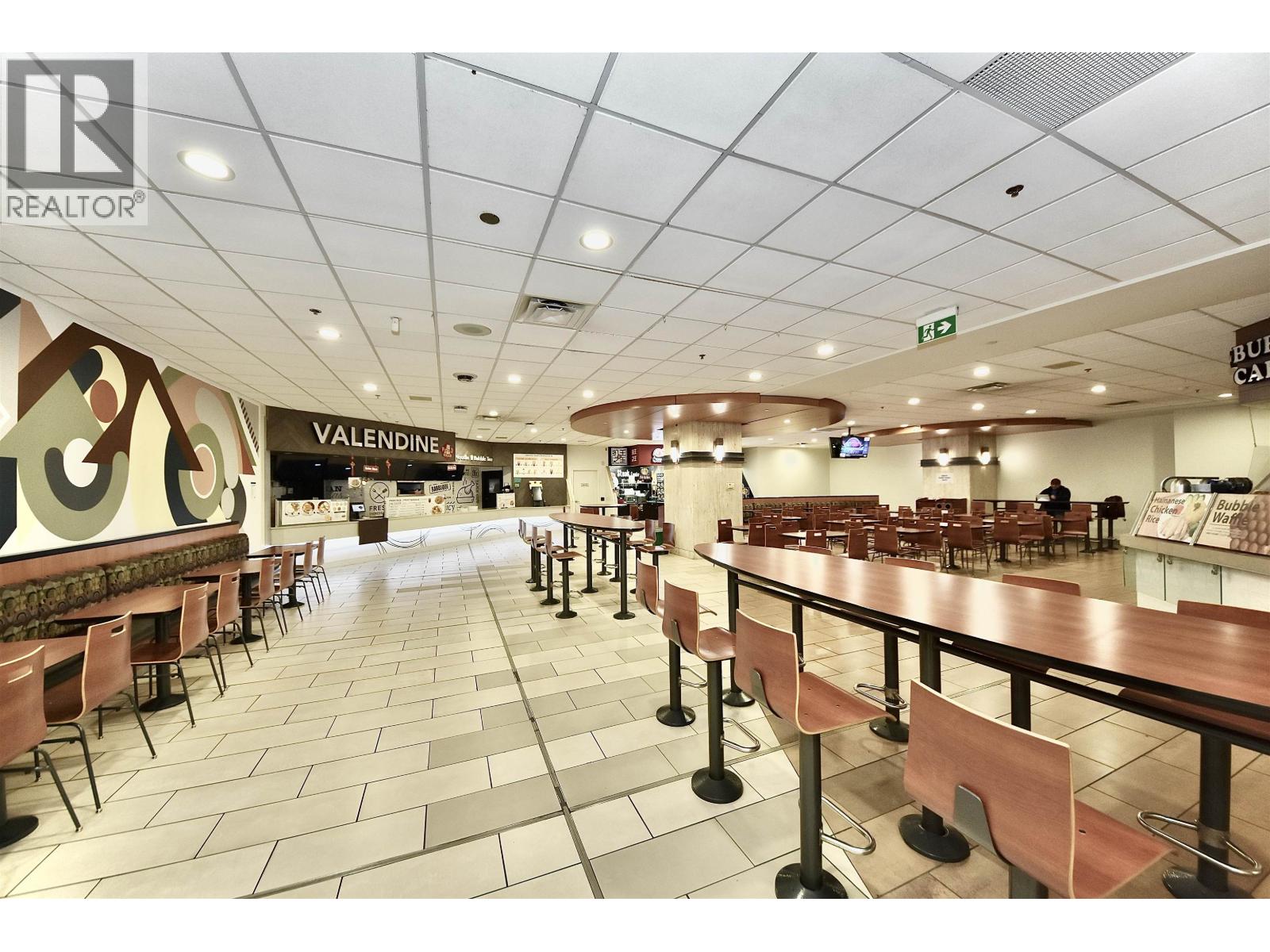 Listing Picture 12 of 17 : 224 1055 W GEORGIA STREET, Vancouver / 溫哥華 - 魯藝地產 Yvonne Lu Group - MLS Medallion Club Member