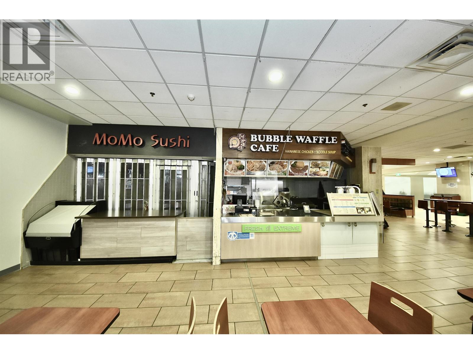 Listing Picture 10 of 17 : 224 1055 W GEORGIA STREET, Vancouver / 溫哥華 - 魯藝地產 Yvonne Lu Group - MLS Medallion Club Member