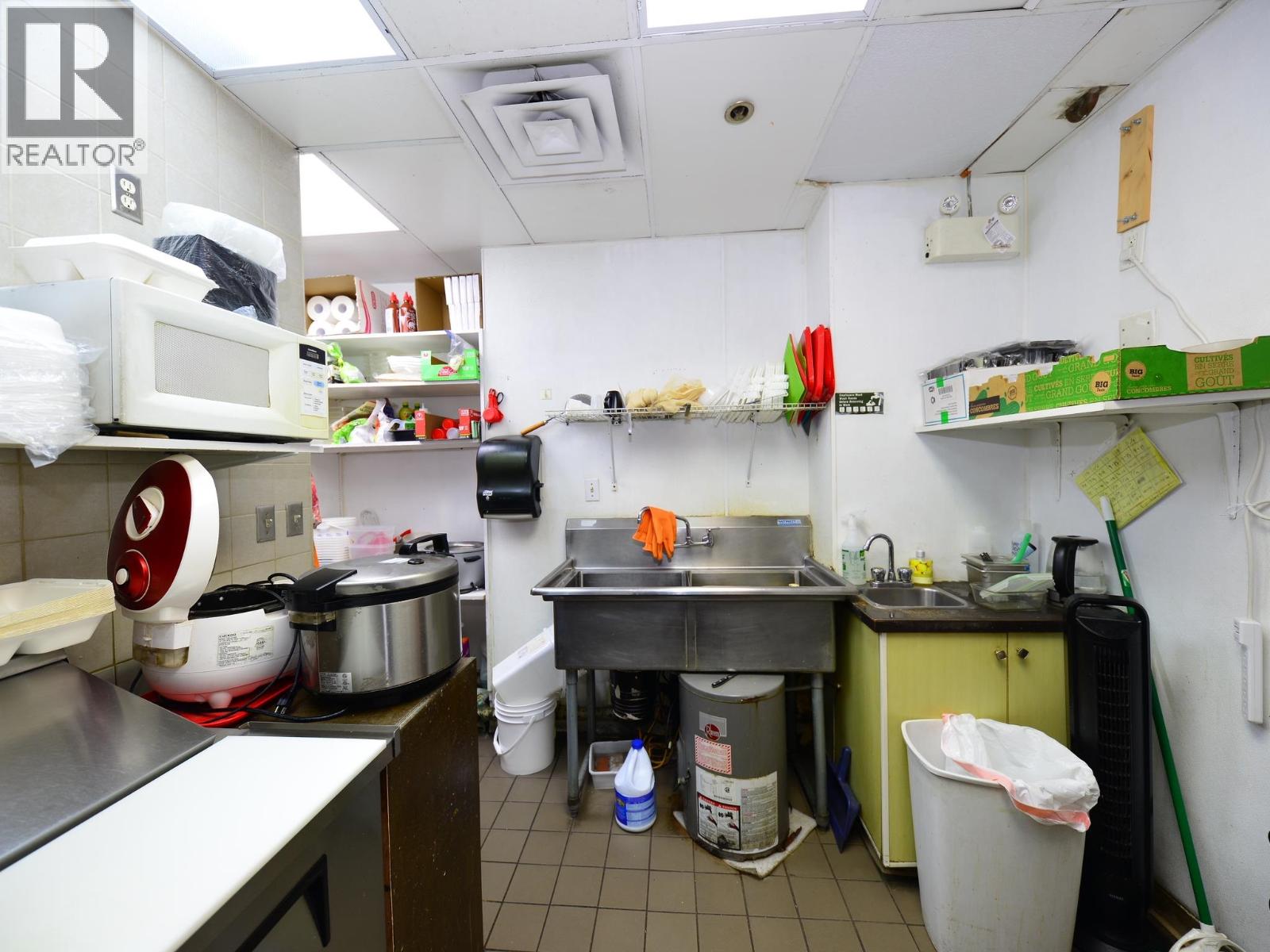 Listing Picture 6 of 17 : 224 1055 W GEORGIA STREET, Vancouver / 溫哥華 - 魯藝地產 Yvonne Lu Group - MLS Medallion Club Member