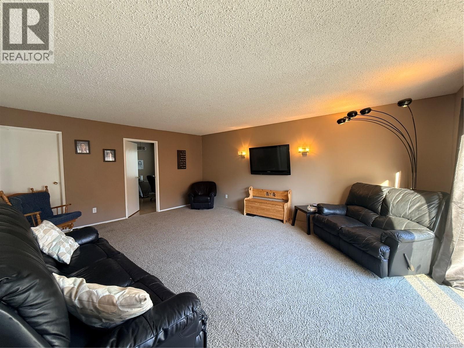 2718 Brockington Pl, Port Mcneill, British Columbia  V0N 2R0 - Photo 13 - 1023926