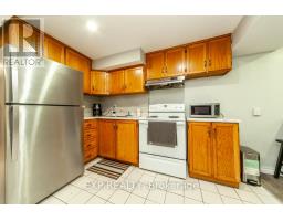 1447 FLEMING COURT, Oshawa, Ontario