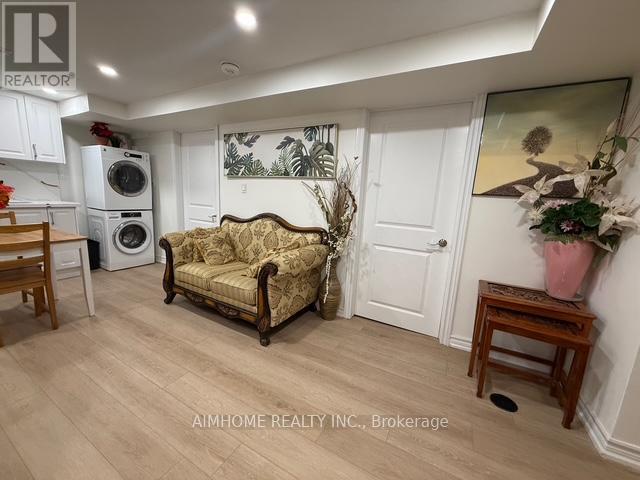 28 Castle Harbour Lane W, Markham, Ontario  L3T 3A2 - Photo 2 - N12719538