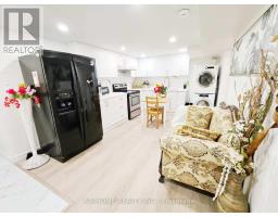 28 CASTLE HARBOUR LANE W, Markham, Ontario