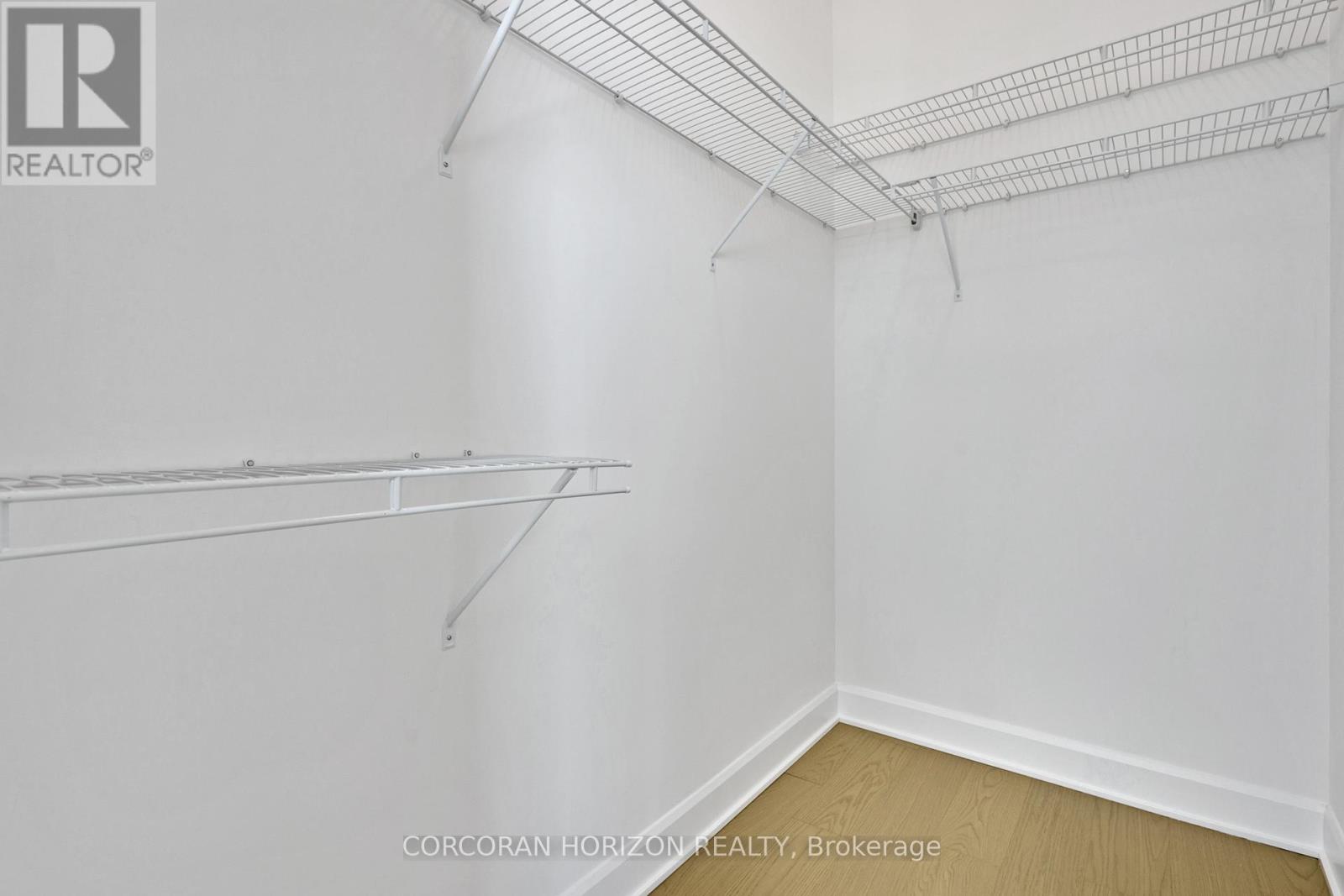 2007 - 3240 William Coltson Avenue, Oakville, Ontario  L6H 8C8 - Photo 11 - W12719528