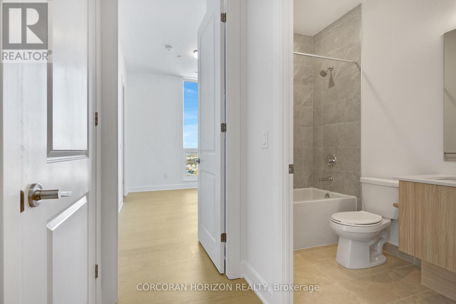 2007 - 3240 William Coltson Avenue, Oakville, Ontario  L6H 8C8 - Photo 6 - W12719528