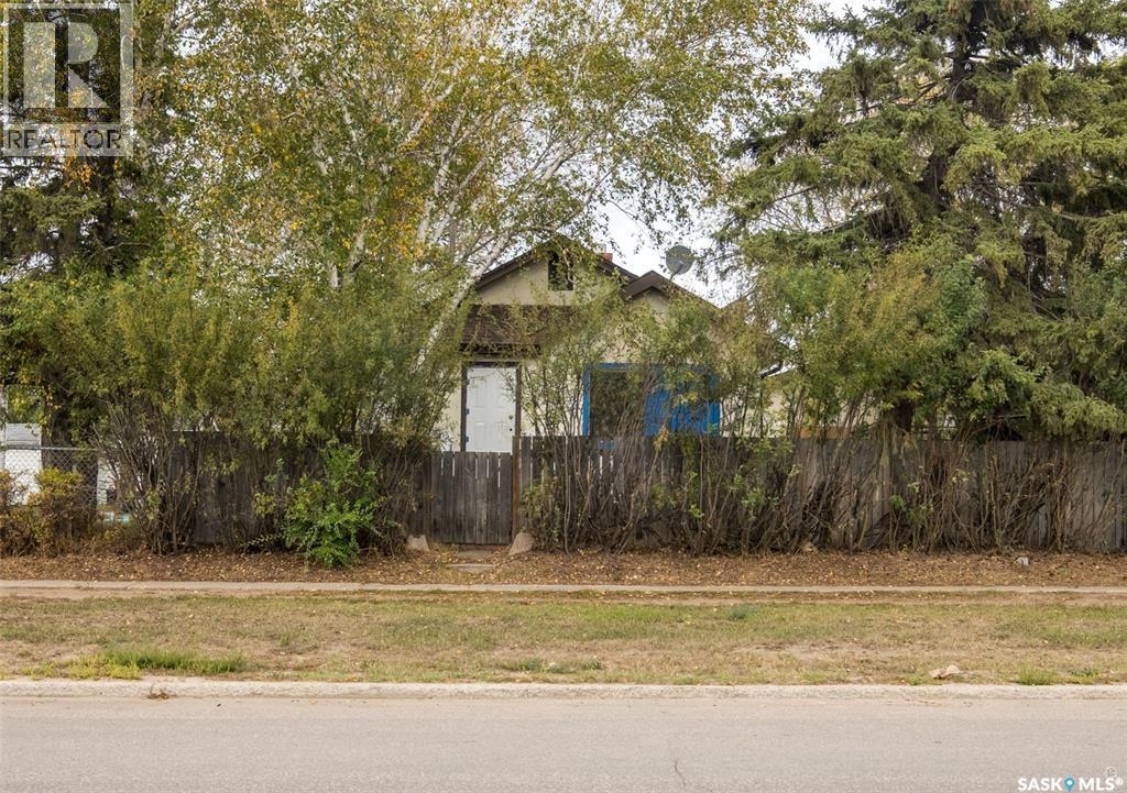 325 15th Street W, Prince Albert, Saskatchewan  S6V 4A2 - Photo 7 - SK027230