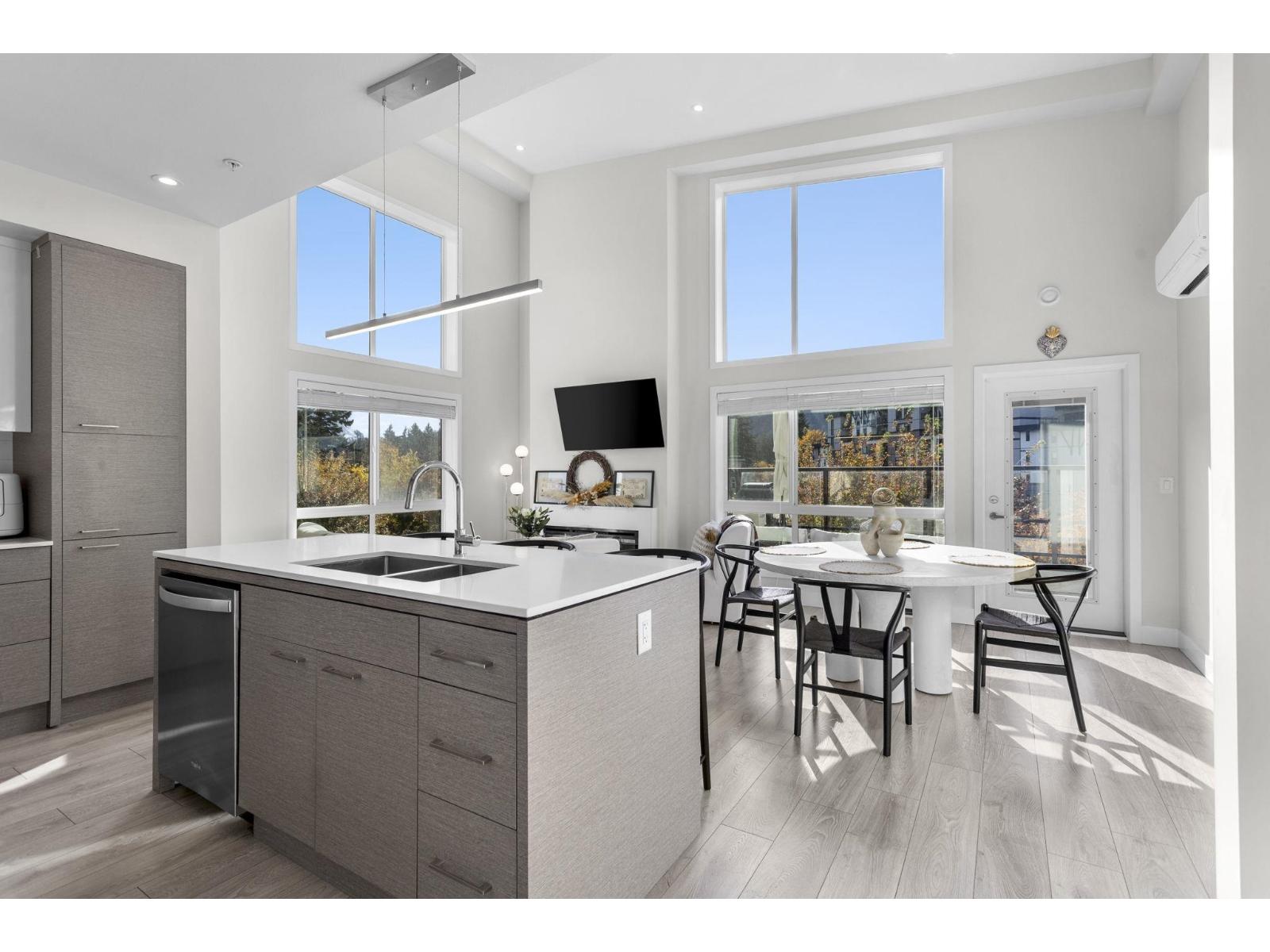 401 45500 Market Way, Garrison Crossing, Chilliwack, British Columbia  V2R 6G5 - Photo 9 - R3071876