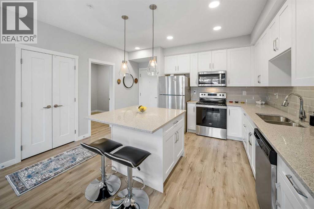 205, 150 Shawnee Square Sw, Calgary, Alberta  T2Y 0T6 - Photo 5 - A2277356