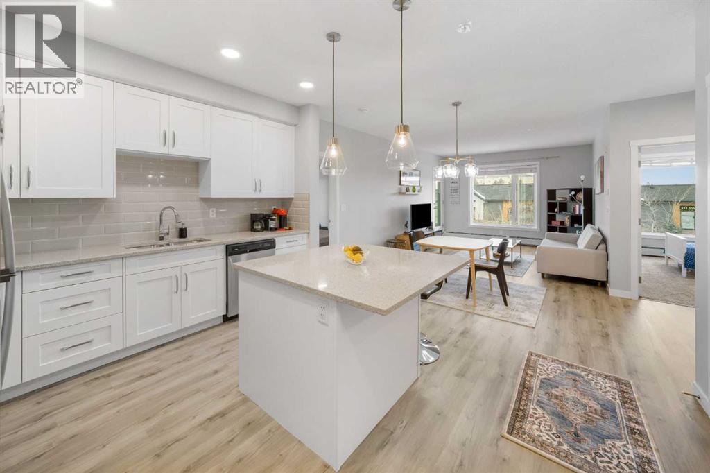 205, 150 Shawnee Square Sw, Calgary, Alberta  T2Y 0T6 - Photo 3 - A2277356