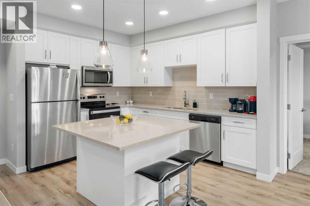 205, 150 Shawnee Square Sw, Calgary, Alberta  T2Y 0T6 - Photo 2 - A2277356