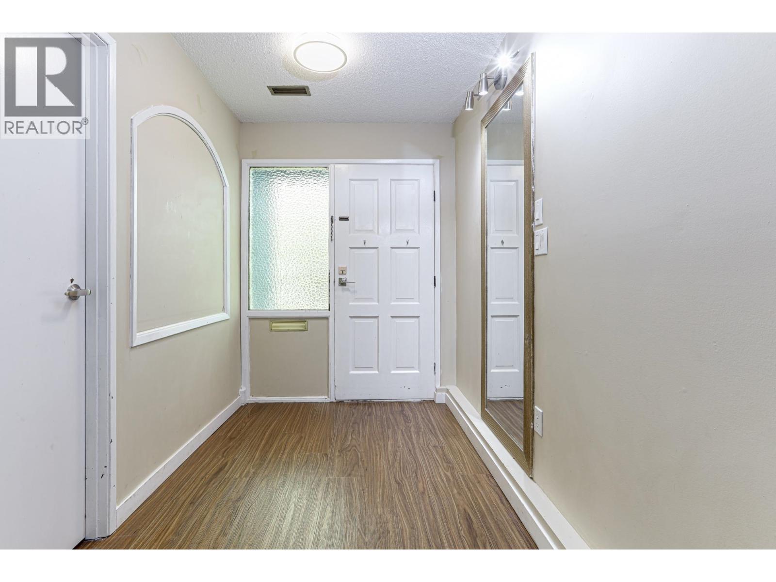 11160 Barkentine Place, Richmond, British Columbia  V7E 4R1 - Photo 2 - R3079962