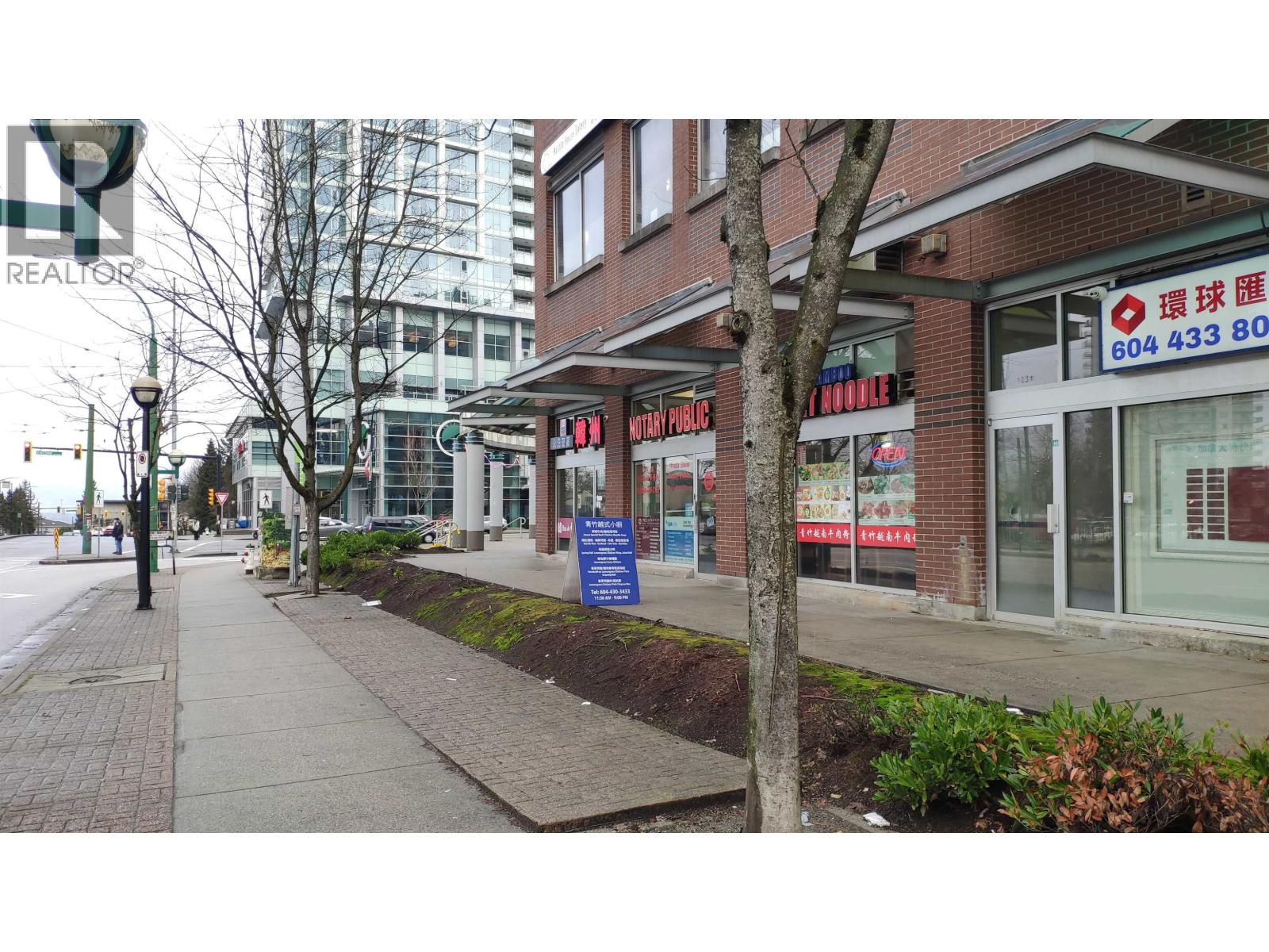 1219 4500 KINGSWAY, Burnaby, British Columbia