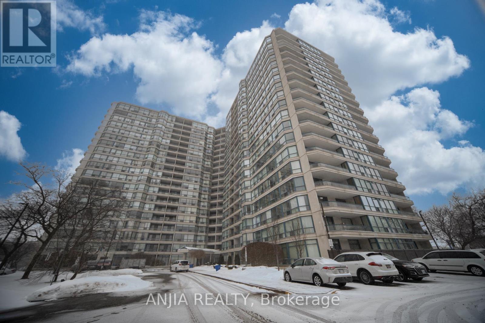 <div class="slider-price">$506,000</div><p>703 - 4725 Sheppard Avenue E, Toronto, Ontario</p>