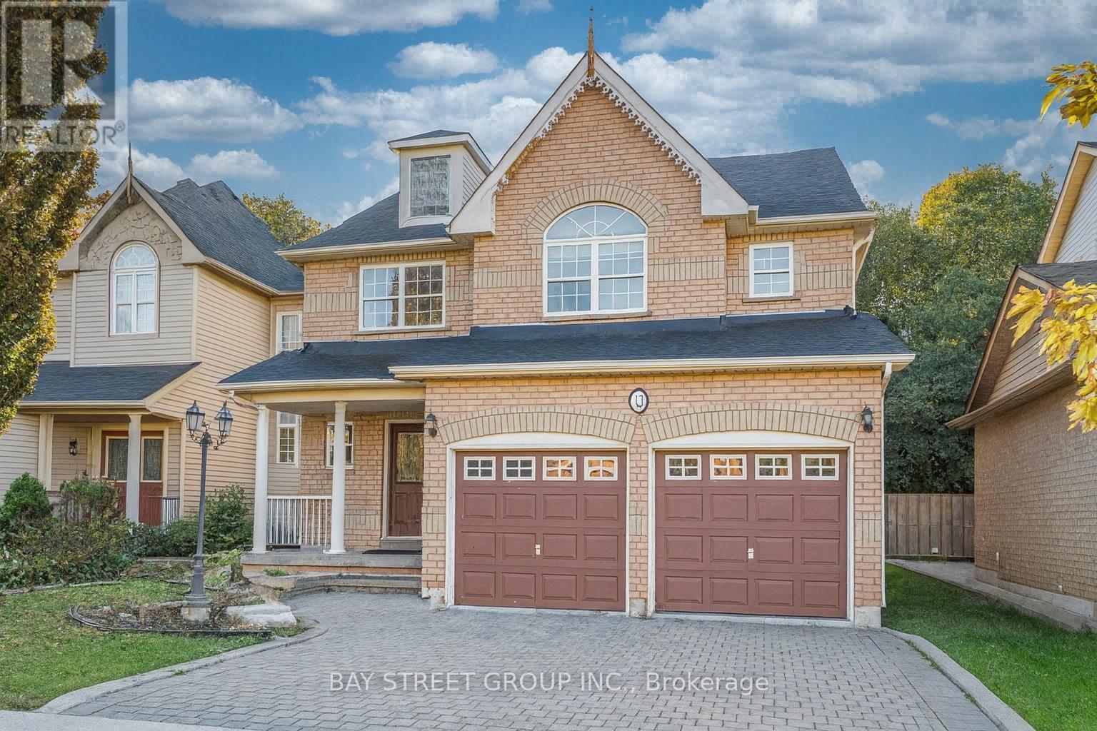 43 ENGLISH OAK DRIVE, Richmond Hill, Ontario