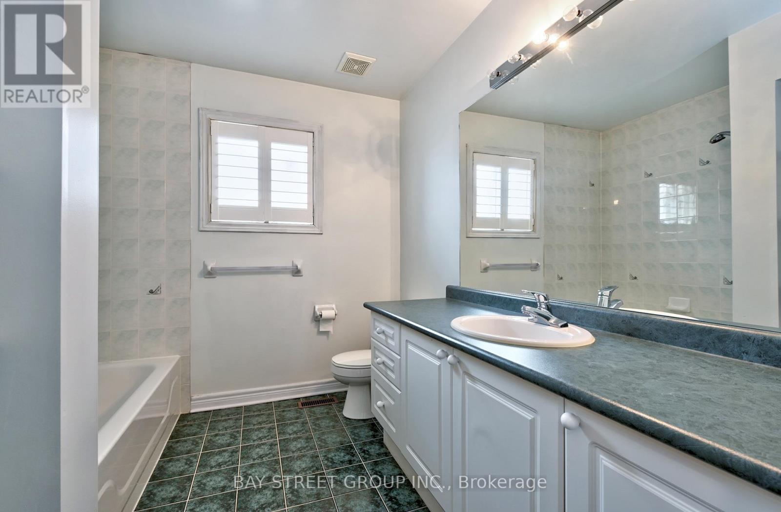 43 English Oak Drive, Richmond Hill, Ontario  L4E 3W2 - Photo 20 - N12719566