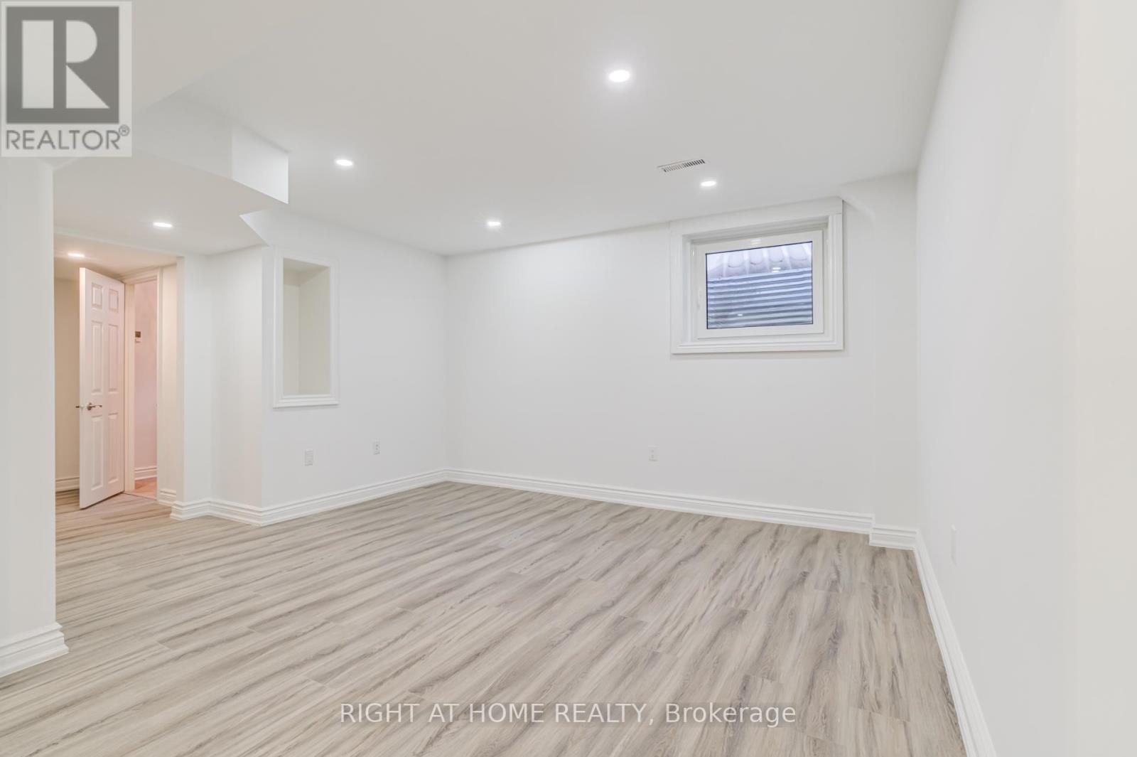 (Bsmt) - 12 Edmonton Street, Brampton, Ontario  L6Y 5L2 - Photo 9 - W12719414