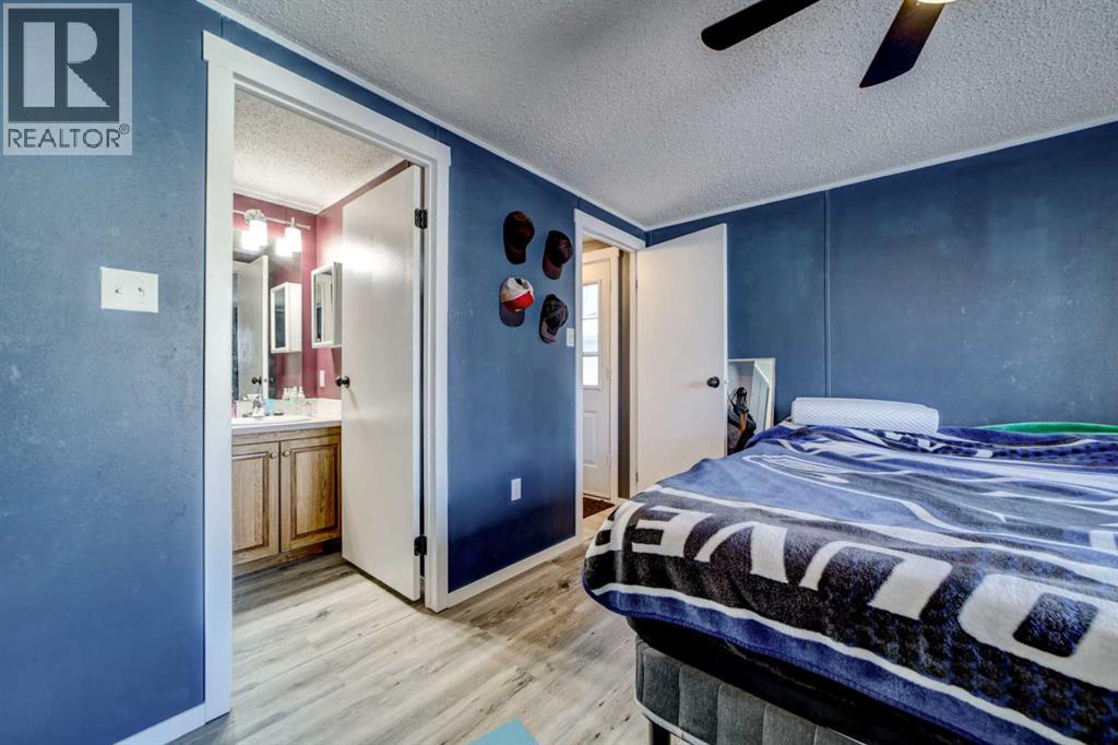 308 Station Boulevard, Coaldale, Alberta  T1M 1P6 - Photo 13 - A2272823