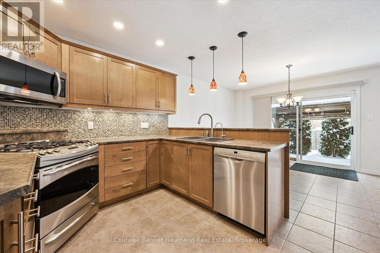 176 Colonial Drive, Guelph, Ontario  N1L 1T7 - Photo 14 - X12719600